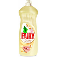 Pyn do naczy FAIRY 900ml Sensitive Rumianek 0090807